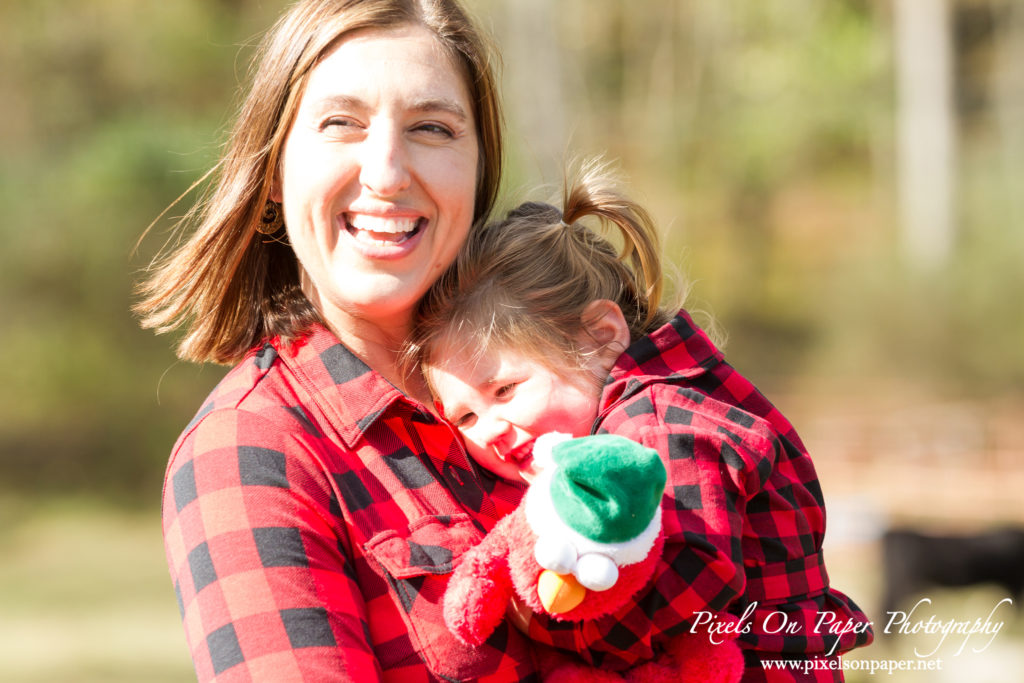 Pixels On Paper NC Mountain Photographers Senter family outdoor family portrait photo