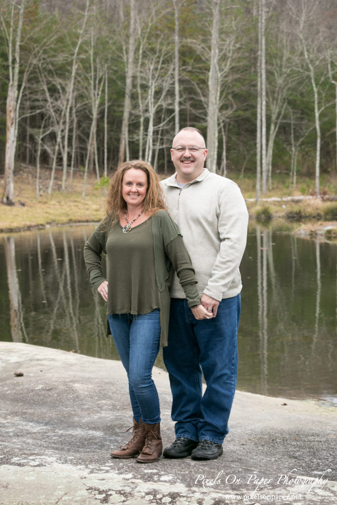 Pixels On Paper photographers outdoor fall family portrait of Roark and Lovell family photo