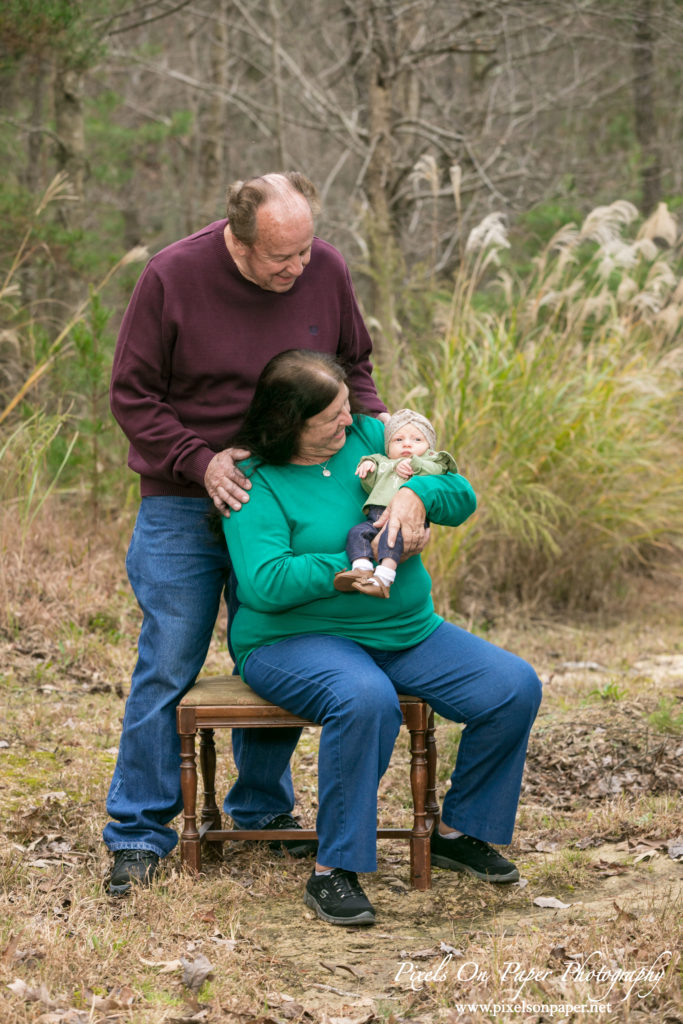 Pixels On Paper photographers outdoor fall family portrait of Roark and Lovell family photo