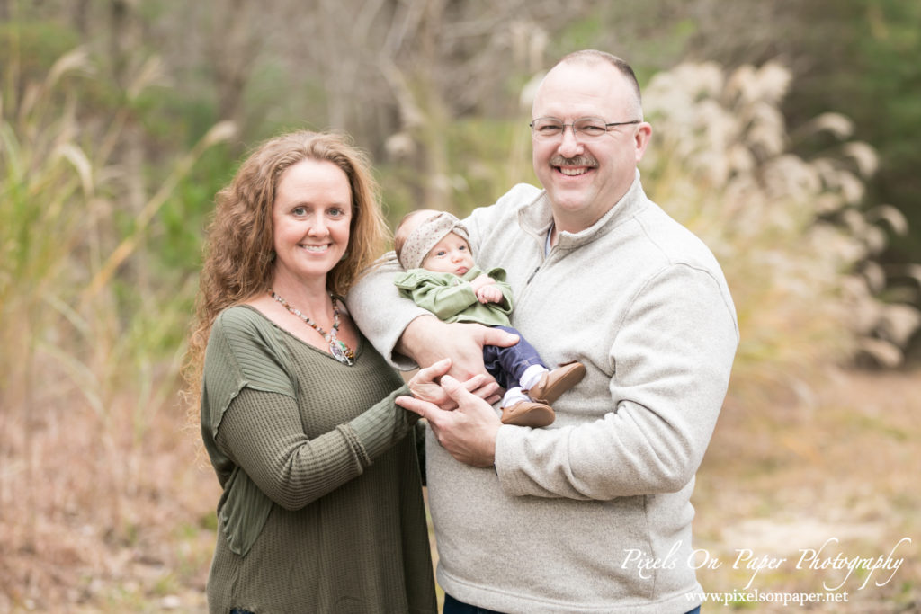 Pixels On Paper photographers outdoor fall family portrait of Roark and Lovell family photo