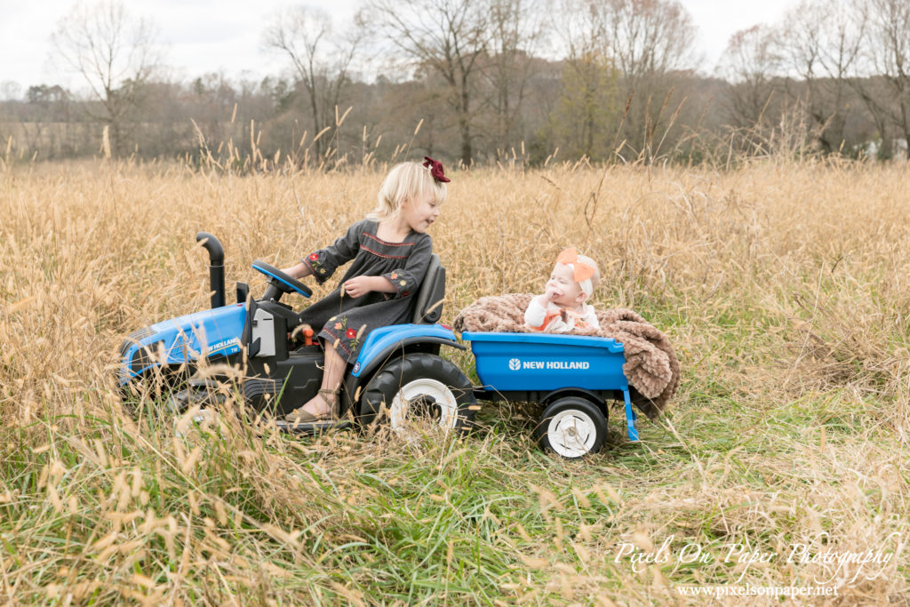 Pixels On Paper Portrait Photography. Edridge Family outdoor photo