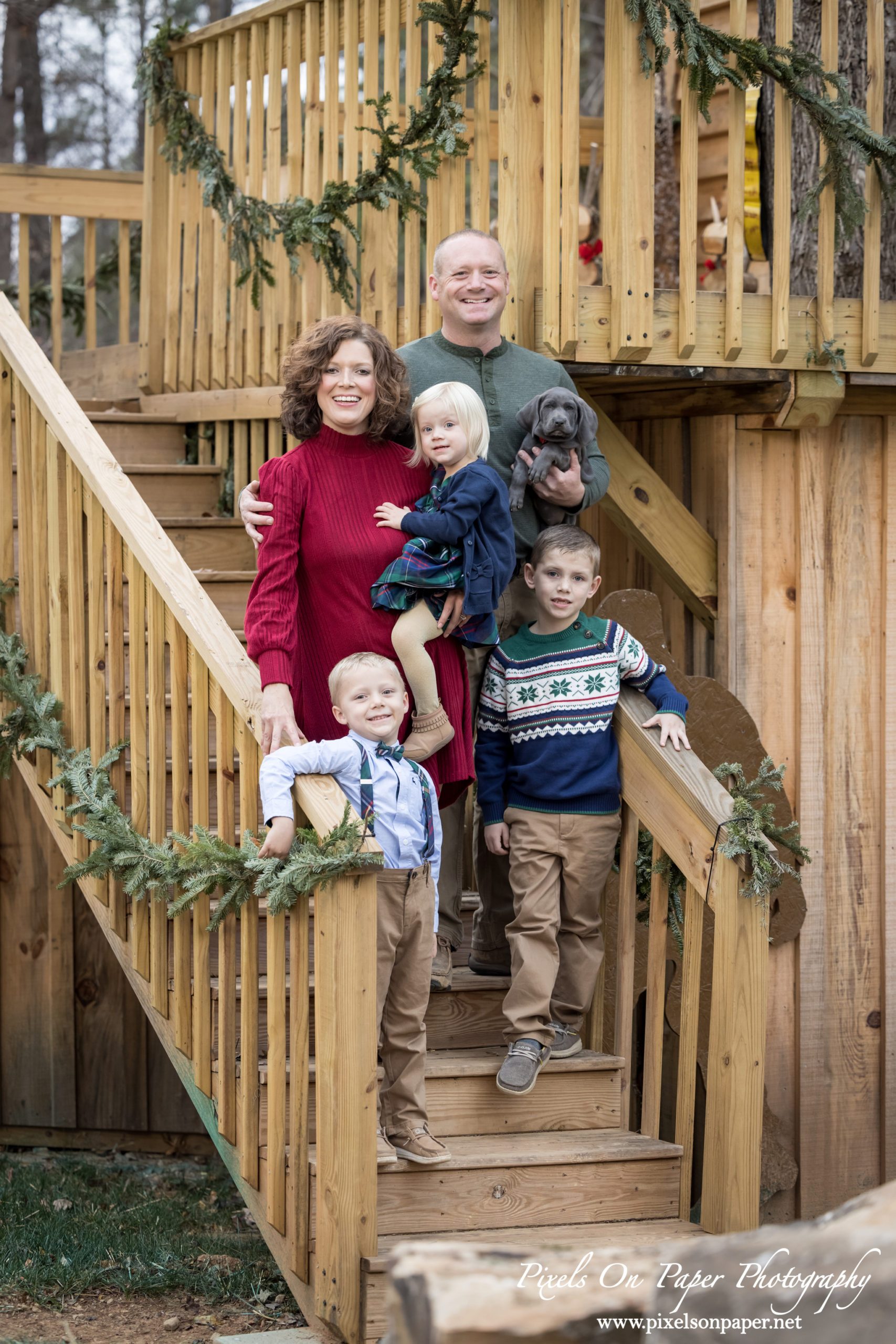 York Family Christmas Photos 2021 by Pixels On Paper Wilkesboro NC Photographers Photo