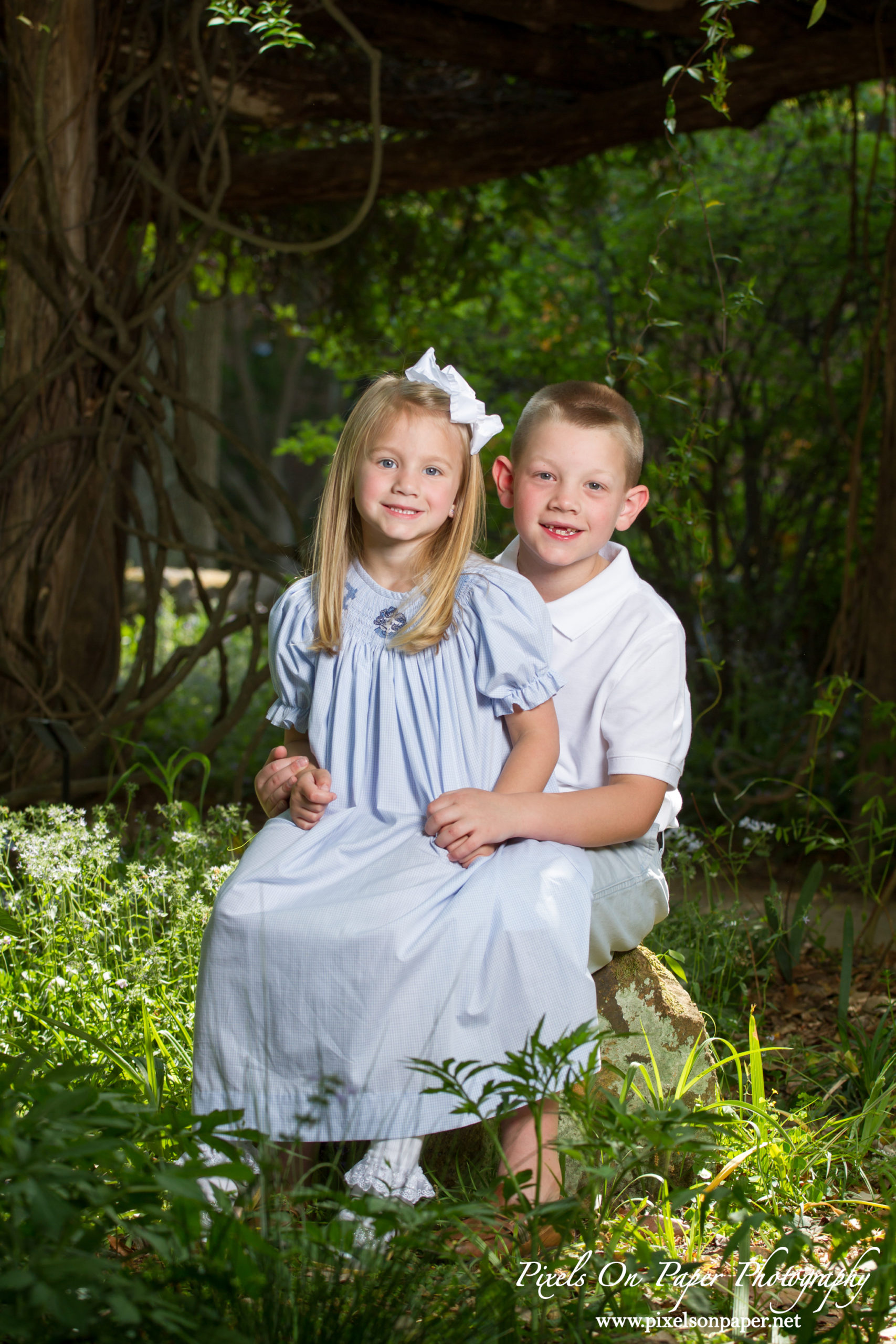 Meade Family Outdoor Family Portrait Photos