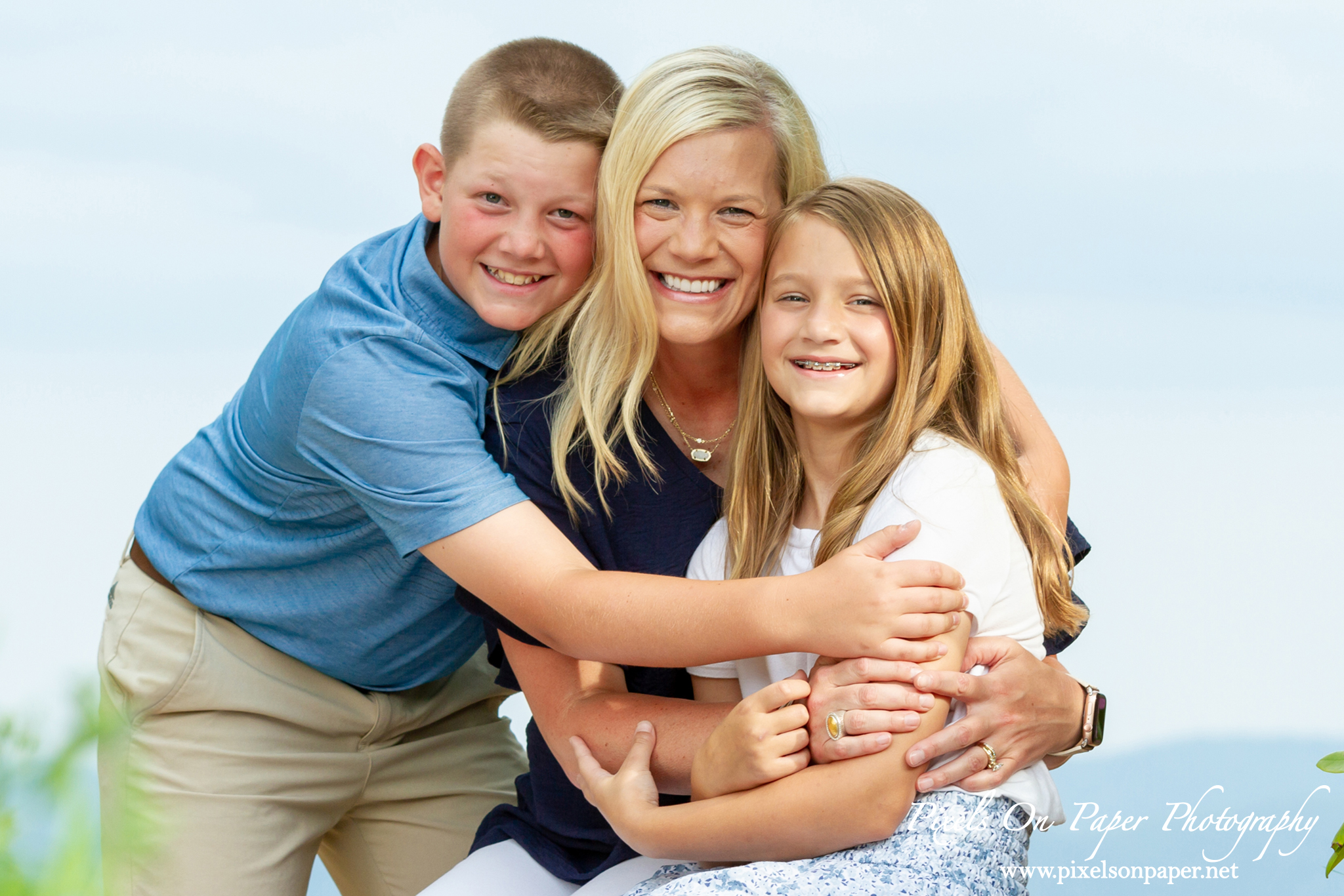 Pixels On Paper Blowing Rock NC Meade Family Outdoor Family Portrait Photo