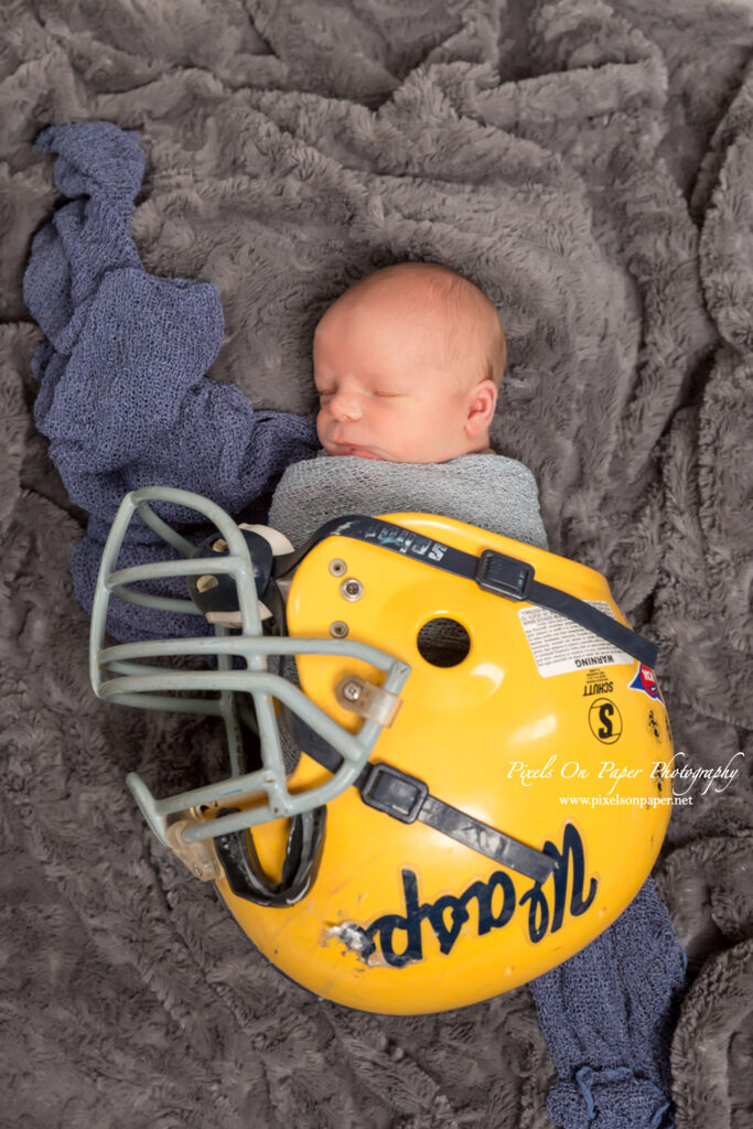 pixels on paper photography baby boy holten newborn studio photo