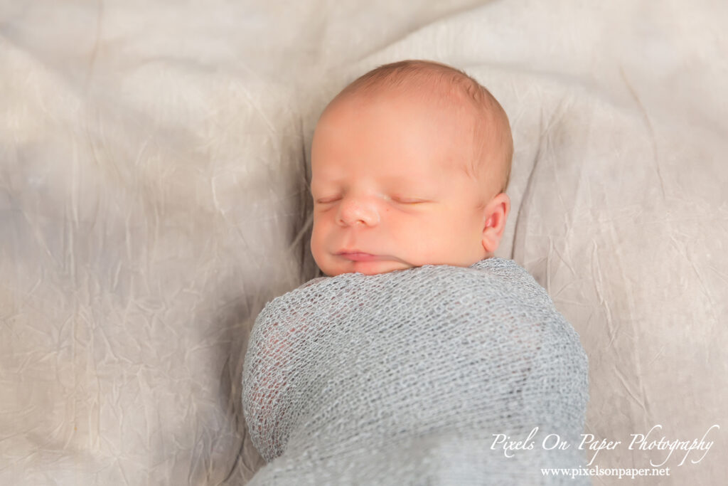 pixels on paper photography baby boy holten newborn studio photo